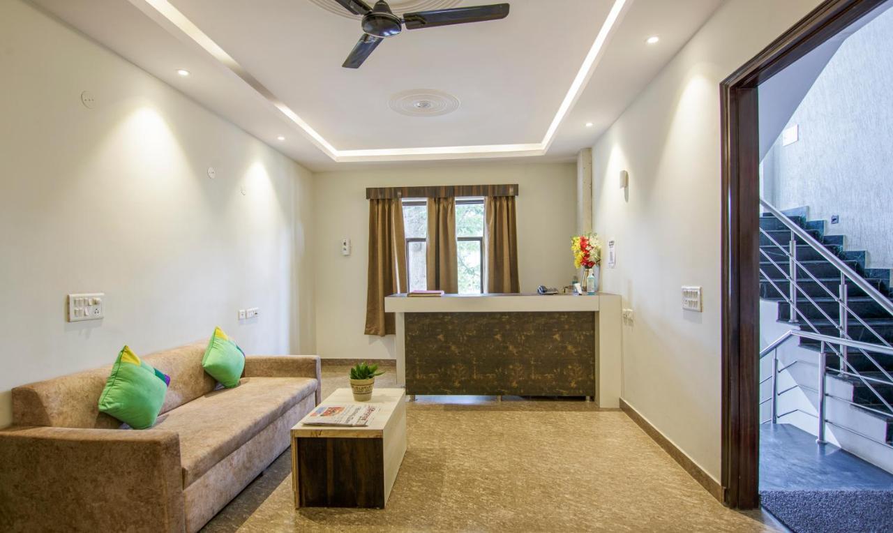 Hotel Treebo Swastika Premium à Noida Extérieur photo