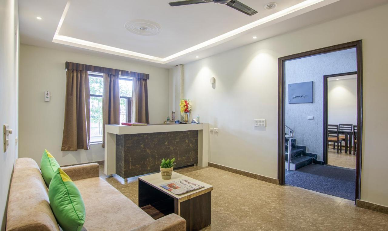 Hotel Treebo Swastika Premium à Noida Extérieur photo