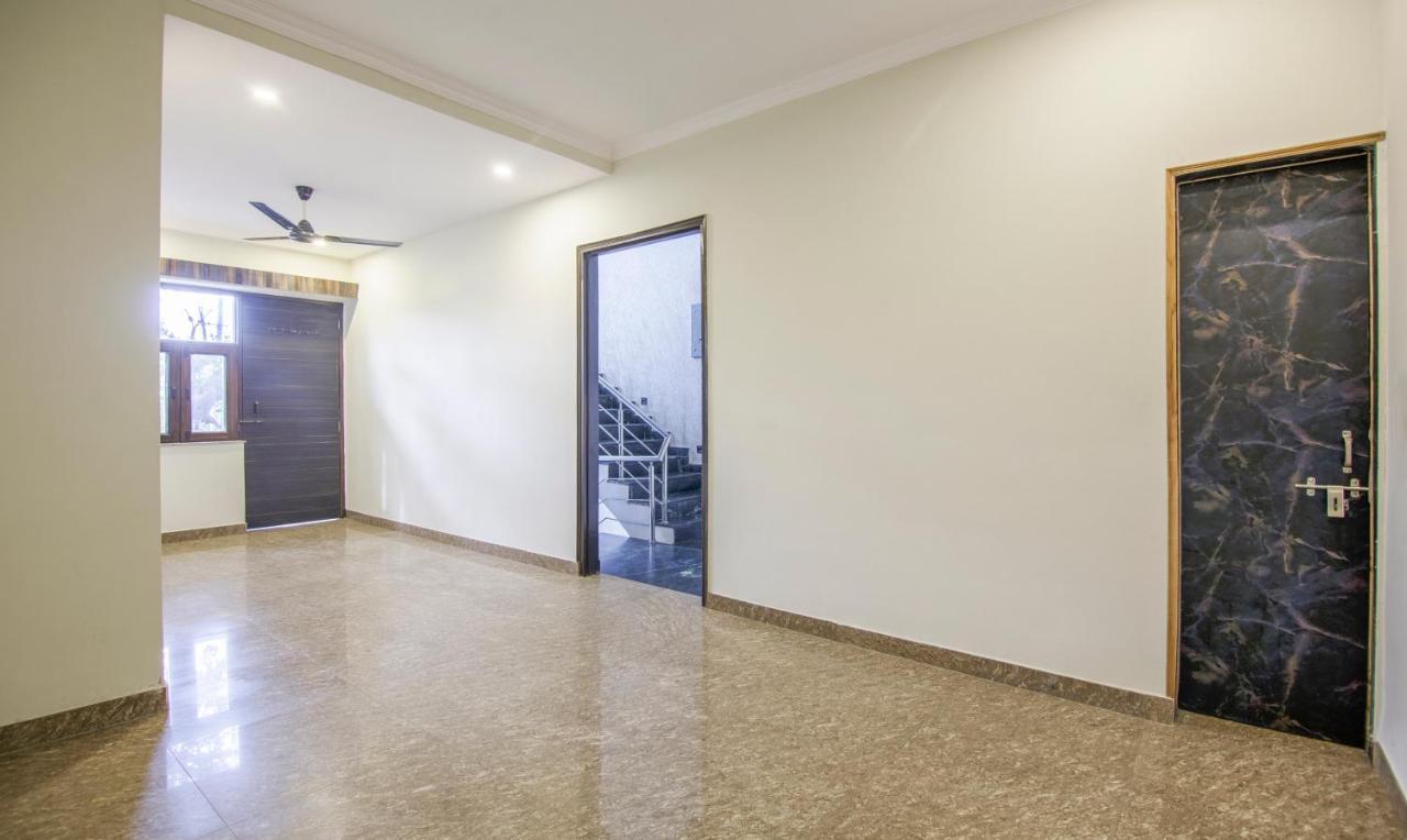 Hotel Treebo Swastika Premium à Noida Extérieur photo