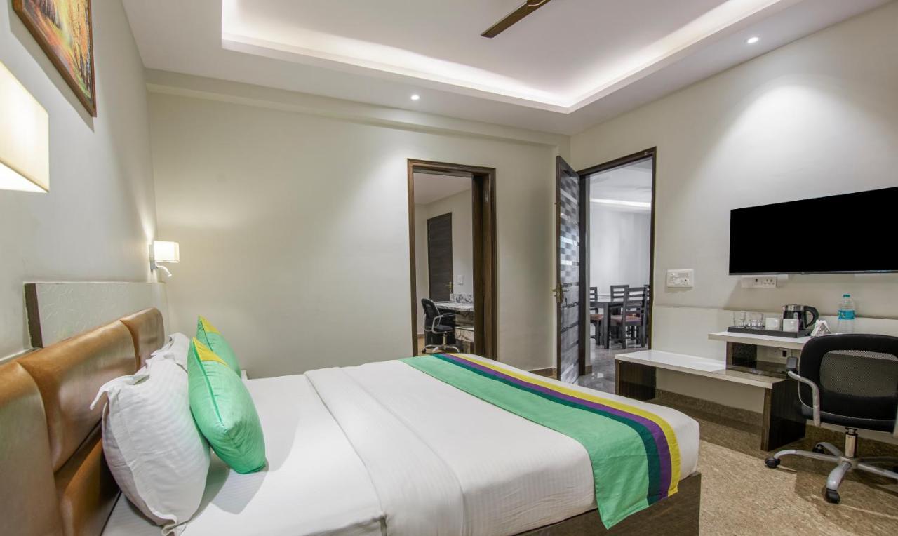 Hotel Treebo Swastika Premium à Noida Extérieur photo
